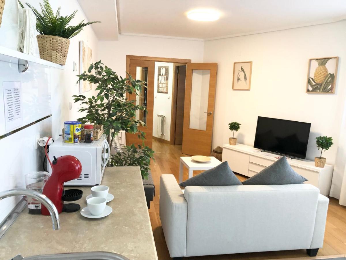 カストロ・ウルディアレスApartamento 1 Centrico Garaje Wi-Fi Para Trabajarアパートメント エクステリア 写真